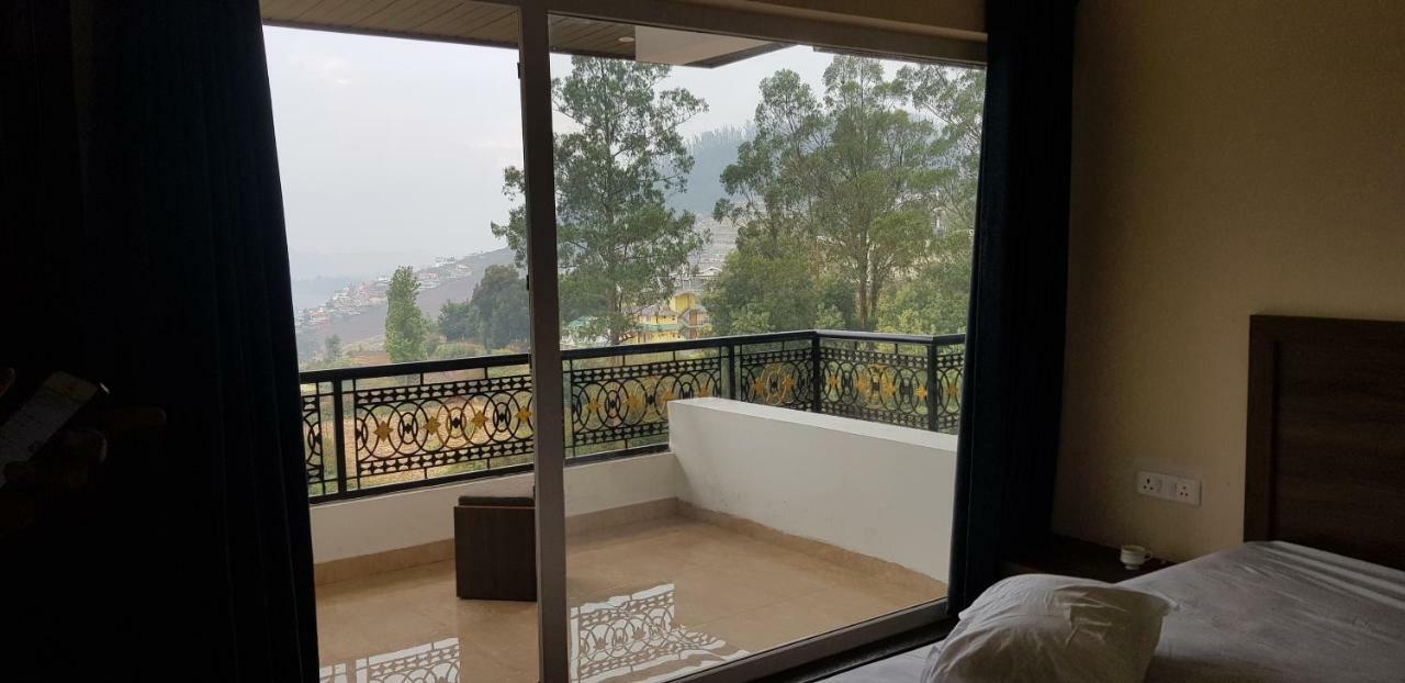 Atrium Grande Hotel Ooty Esterno foto
