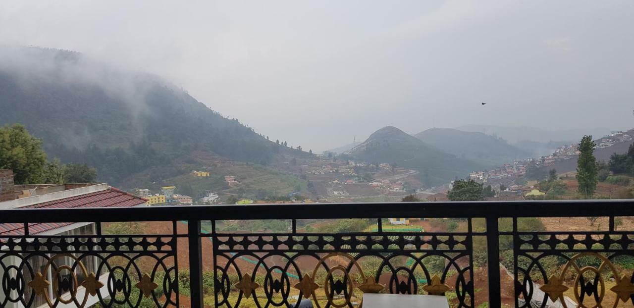 Atrium Grande Hotel Ooty Esterno foto
